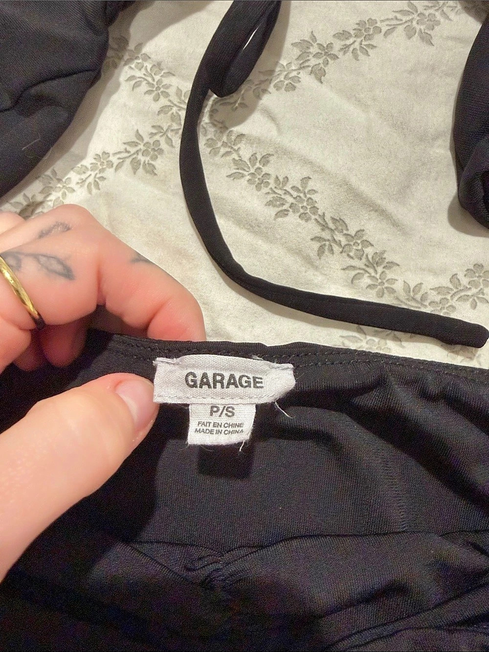 Garage Ruched Pixie Halter Top Black Size Small - Picture 3 of 3